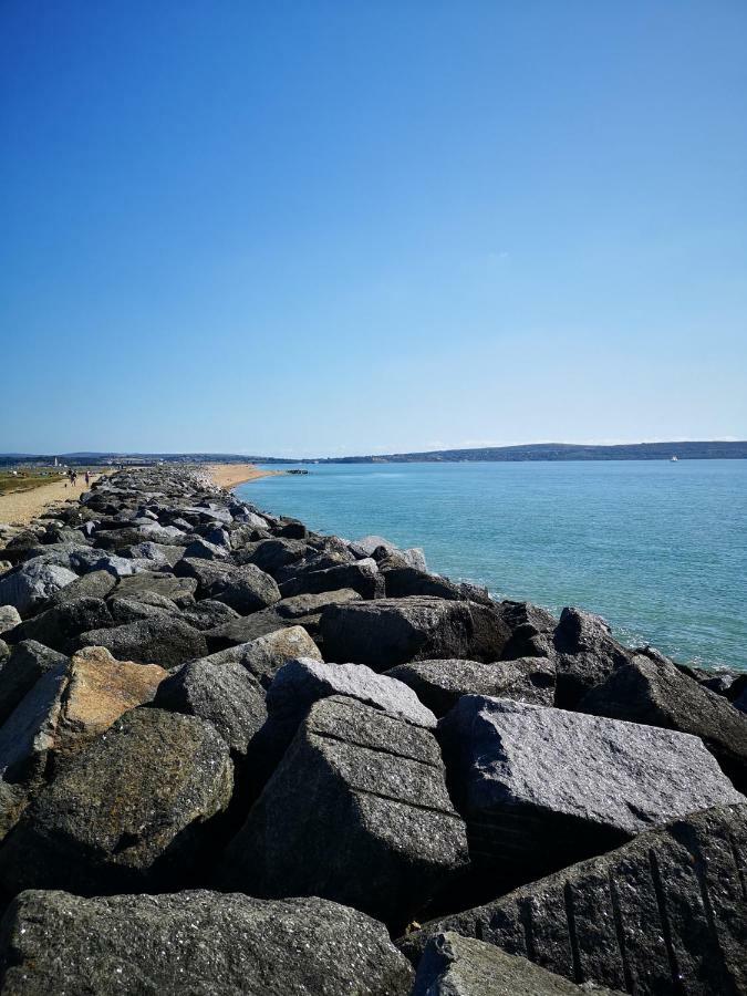 Villa Pebble Bay Retreat Milford on Sea Exterior foto